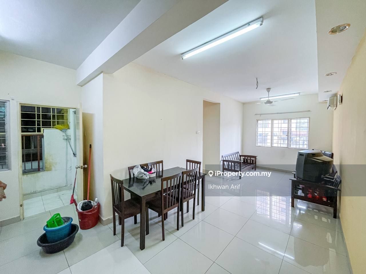 Putra suria residence taman ikan emas cheras for sale rm320000
