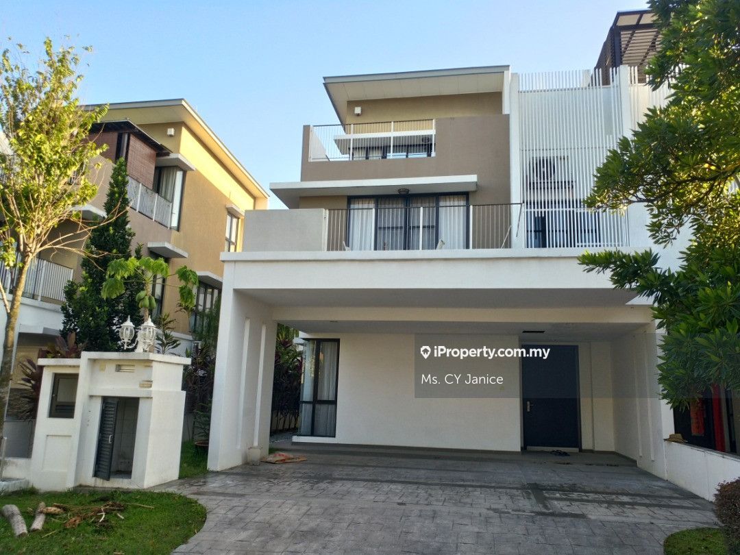 Kajang, Jade Hills Semidetached House 4+1 bedrooms for rent