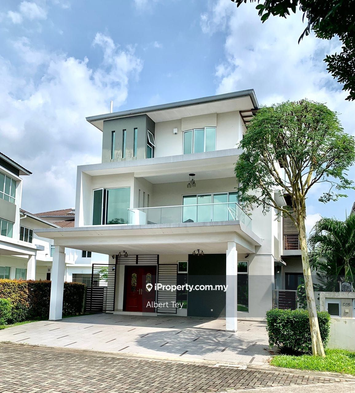 Senibong Cove 3 Storeys Bangalow for Sale, Permas Jaya for sale