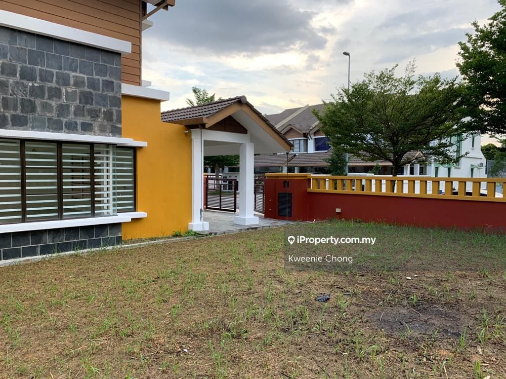 Taman Cheras Vista, Cheras 2sty Terrace/Link House 4 bedrooms for rent
