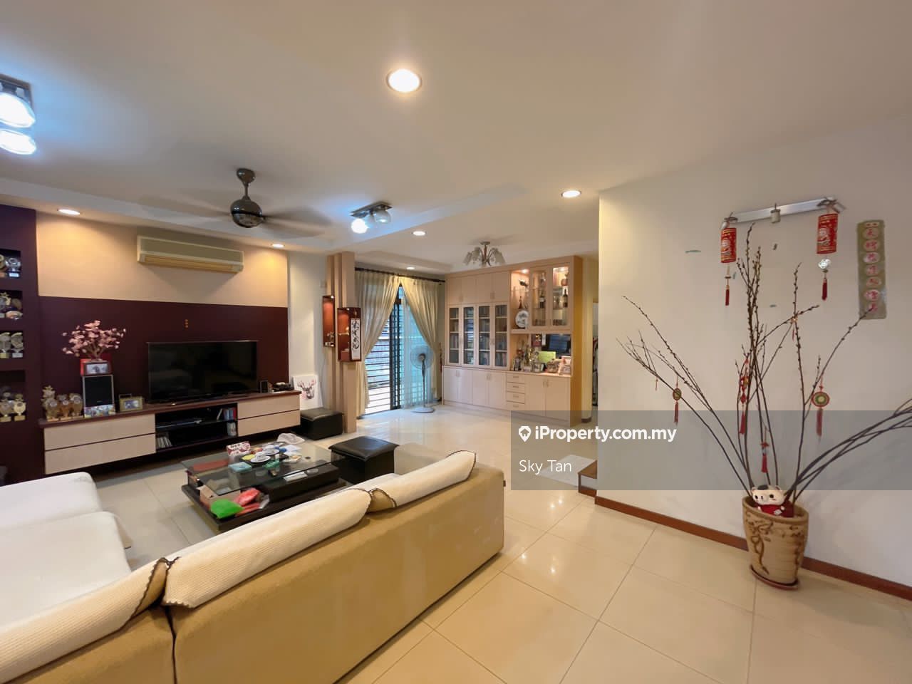 Taman Mount Austin Heights , Johor Bahru Cluster House 4 bedrooms for