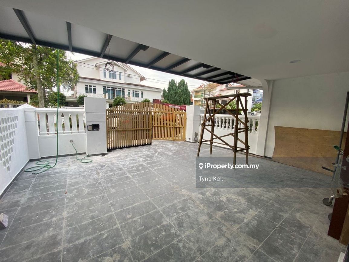 Larkin, Johor Bahru 3sty Terrace/Link House 6 bedrooms for sale