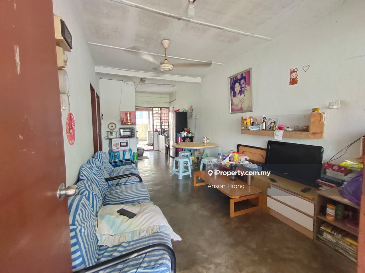 Taman Universiti, Johor Bahru 1sty Terrace/Link House 2 bedrooms for