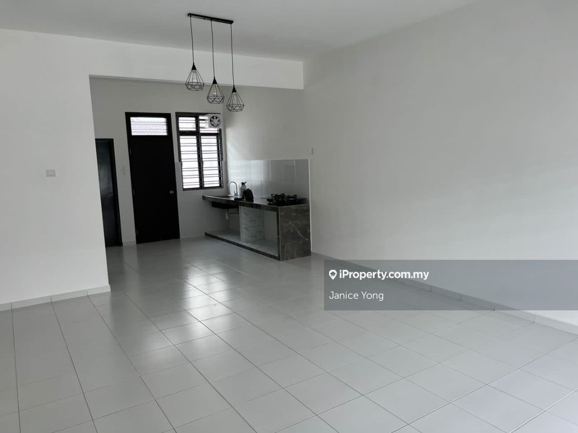Taman Seri Austin 4, Johor Bahru 2sty Terrace/Link House 4 bedrooms