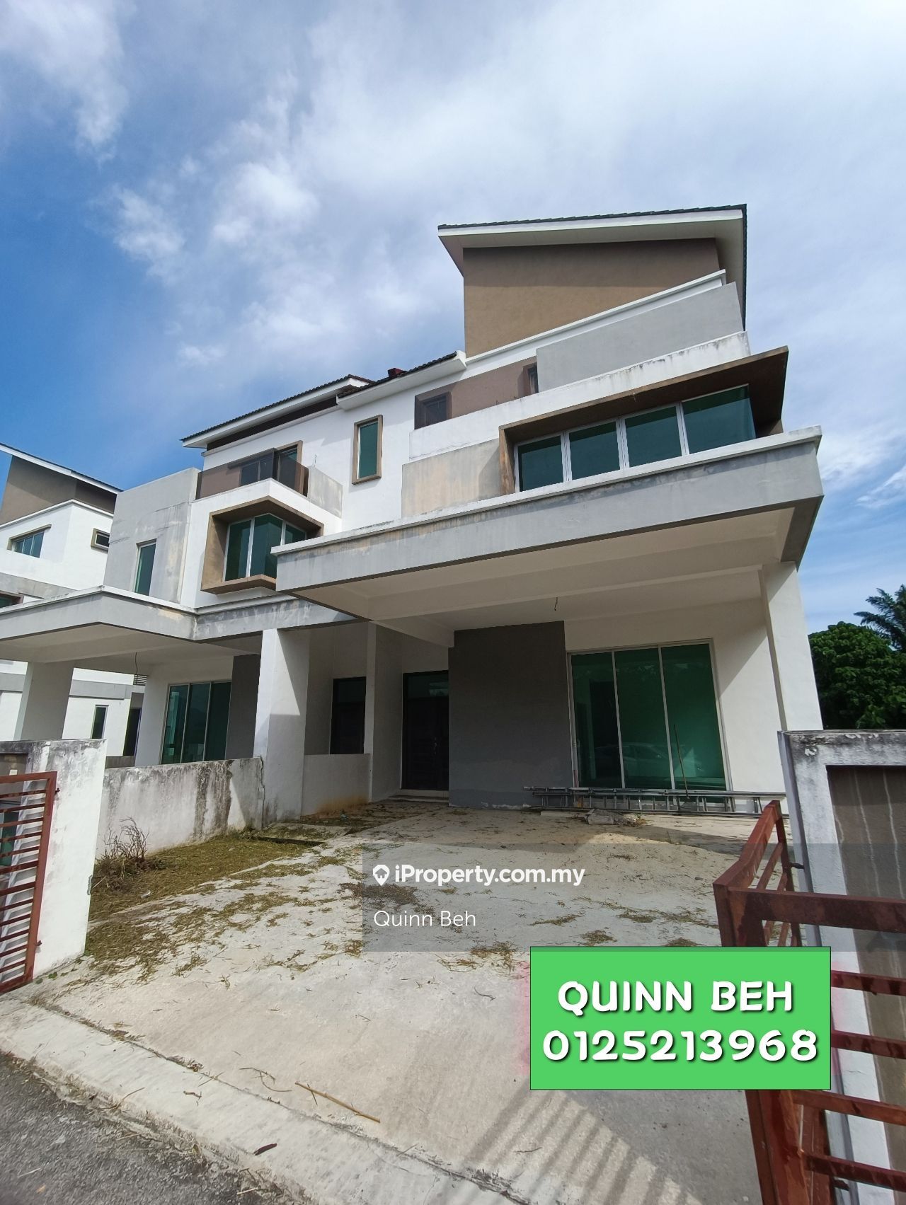Carnation Villa, Bukit Minyak Semidetached House 5 bedrooms for sale