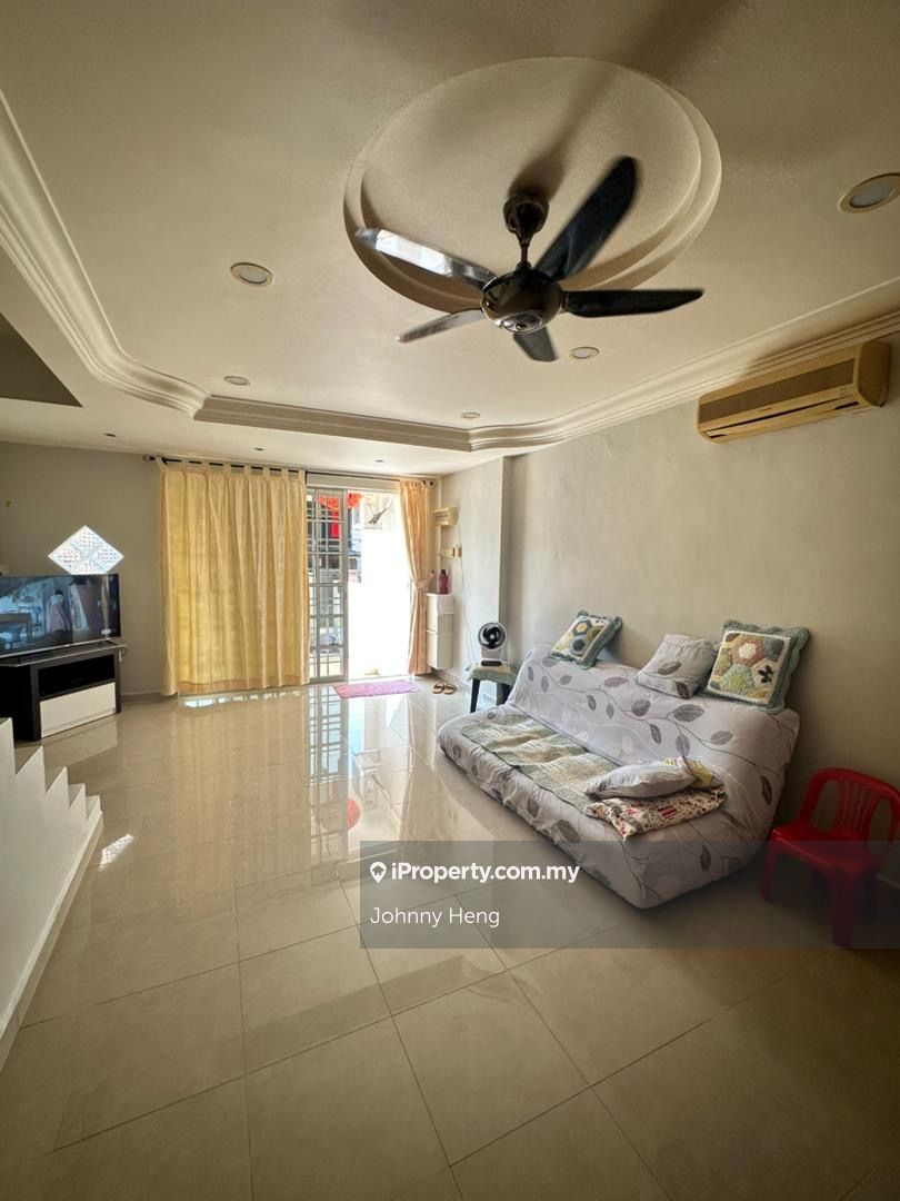 Jalan Teratai Johor Jaya Low Cost House Johor, Johor Bahru for sale