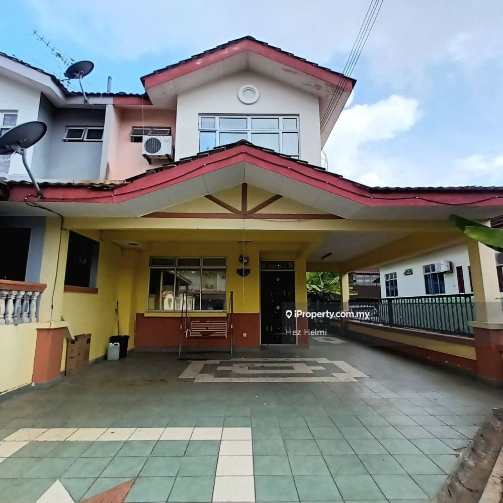 Taman Nusa Damai, Pasir Gudang 2sty Terrace/Link House 4 bedrooms for