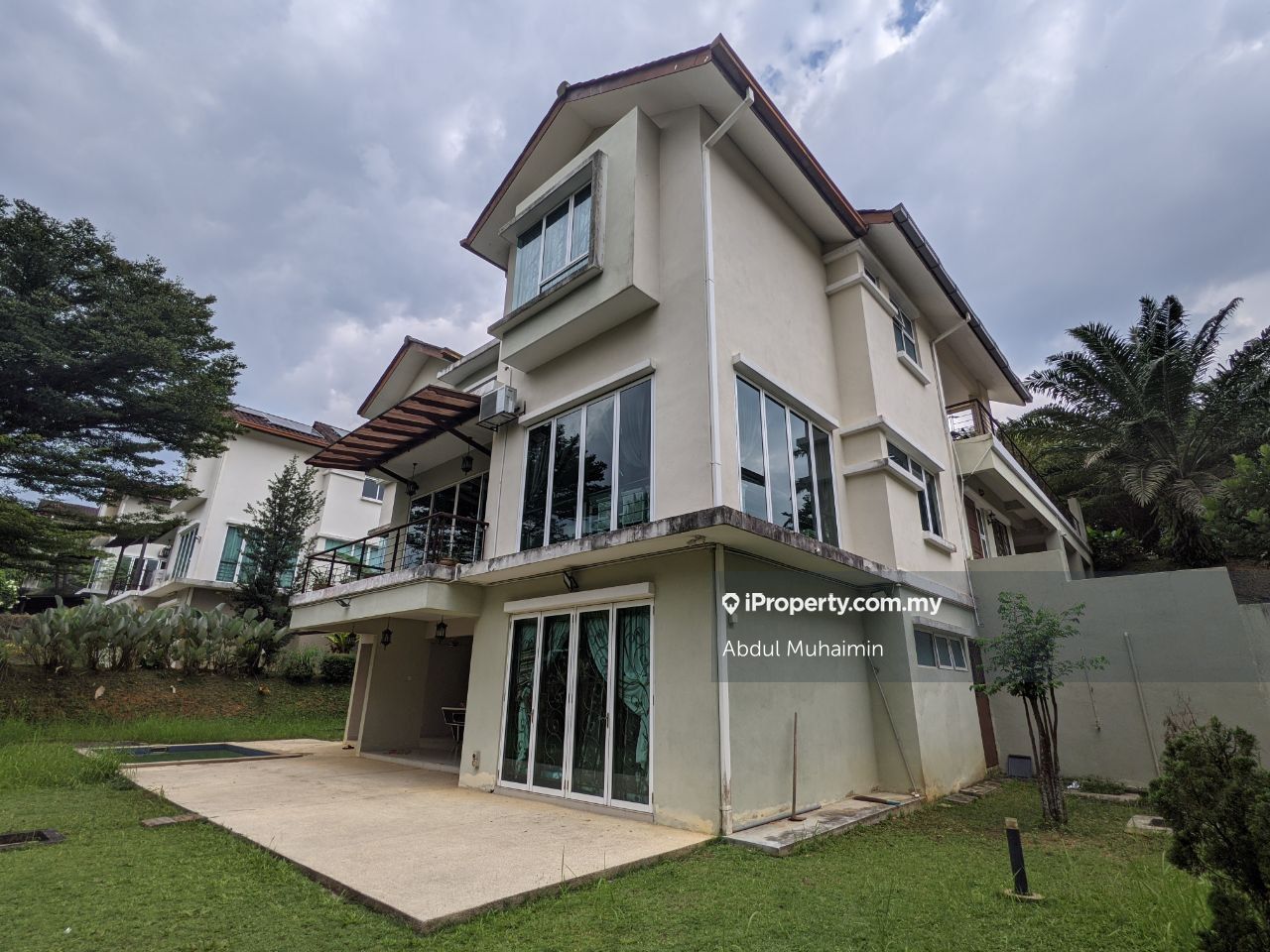 3 Storey Bungalow Teratai Villas Kayangan Height, Shah Alam Bungalow