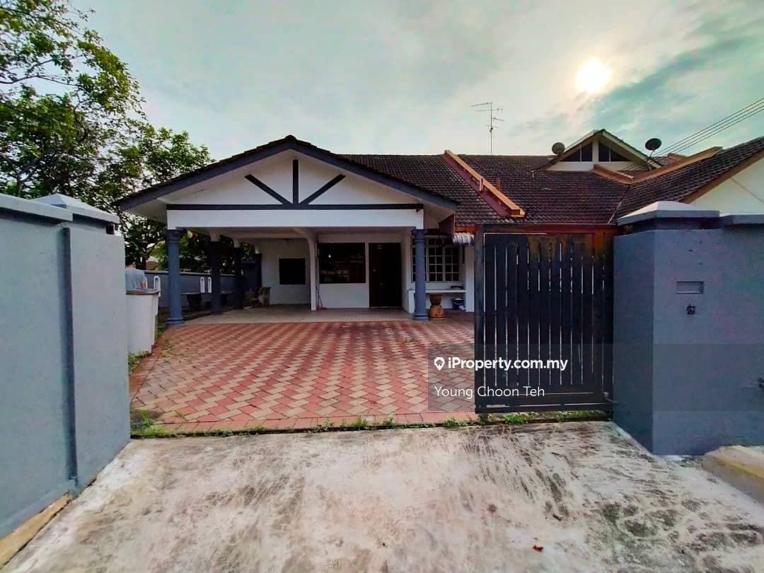 Taman Perling , Perling Corner lot 1.5sty Terrace/Link House 3