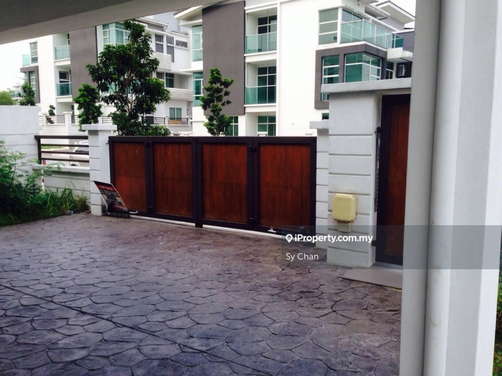 USJ Heights 2.5 Storey Corner House For Sale, Subang Jaya for sale