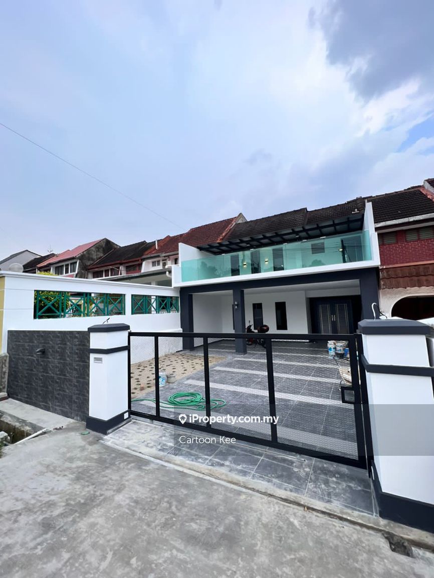 Taman Kolam Air, Johor Bahru 2sty Terrace/Link House 5 bedrooms for