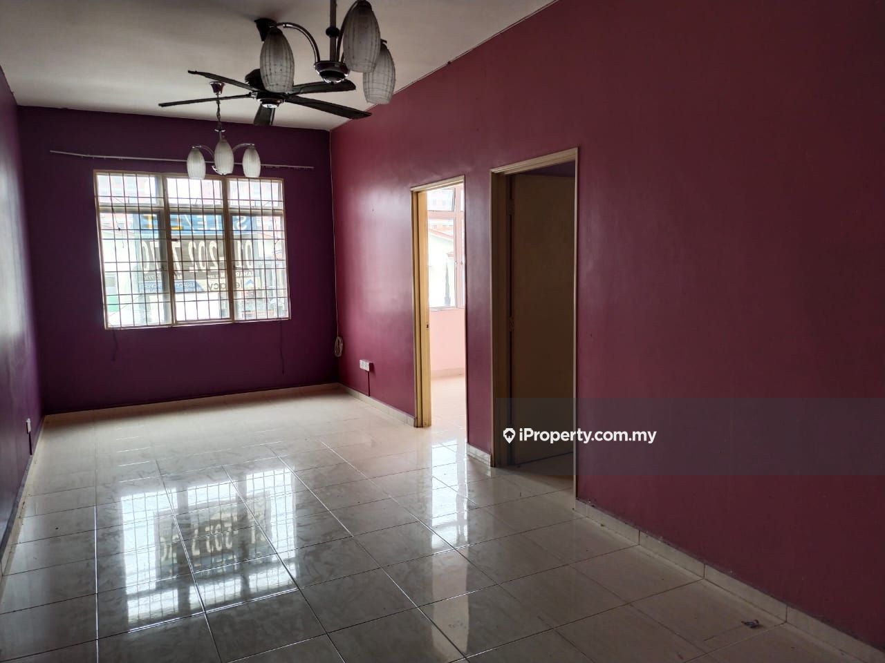 Pangsapuri Adalia Intermediate Apartment 3 Bedrooms For Sale In Bandar Sungai Long Selangor Iproperty Com My