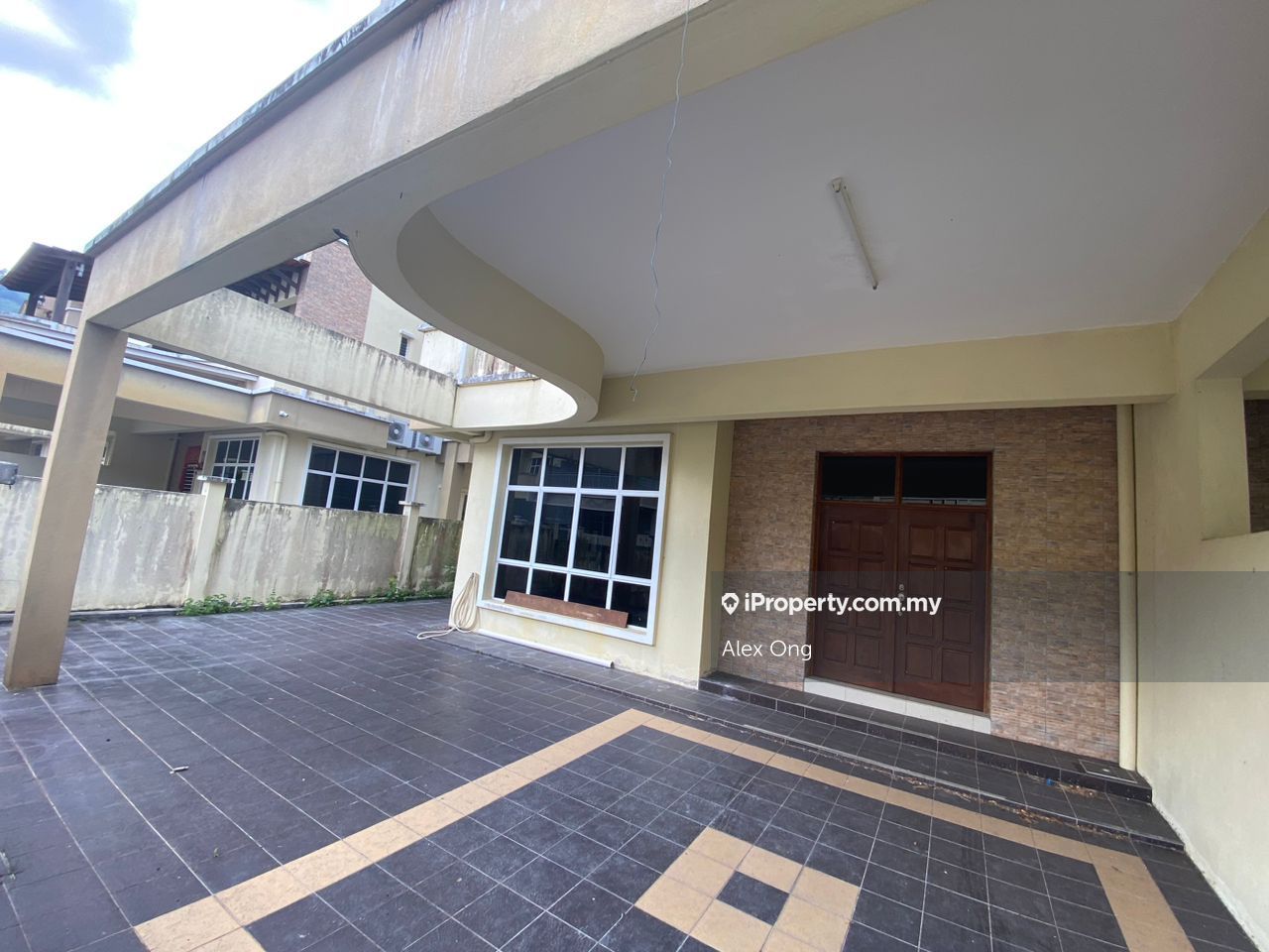 Balik Pulau Semidetached House 5 bedrooms for sale
