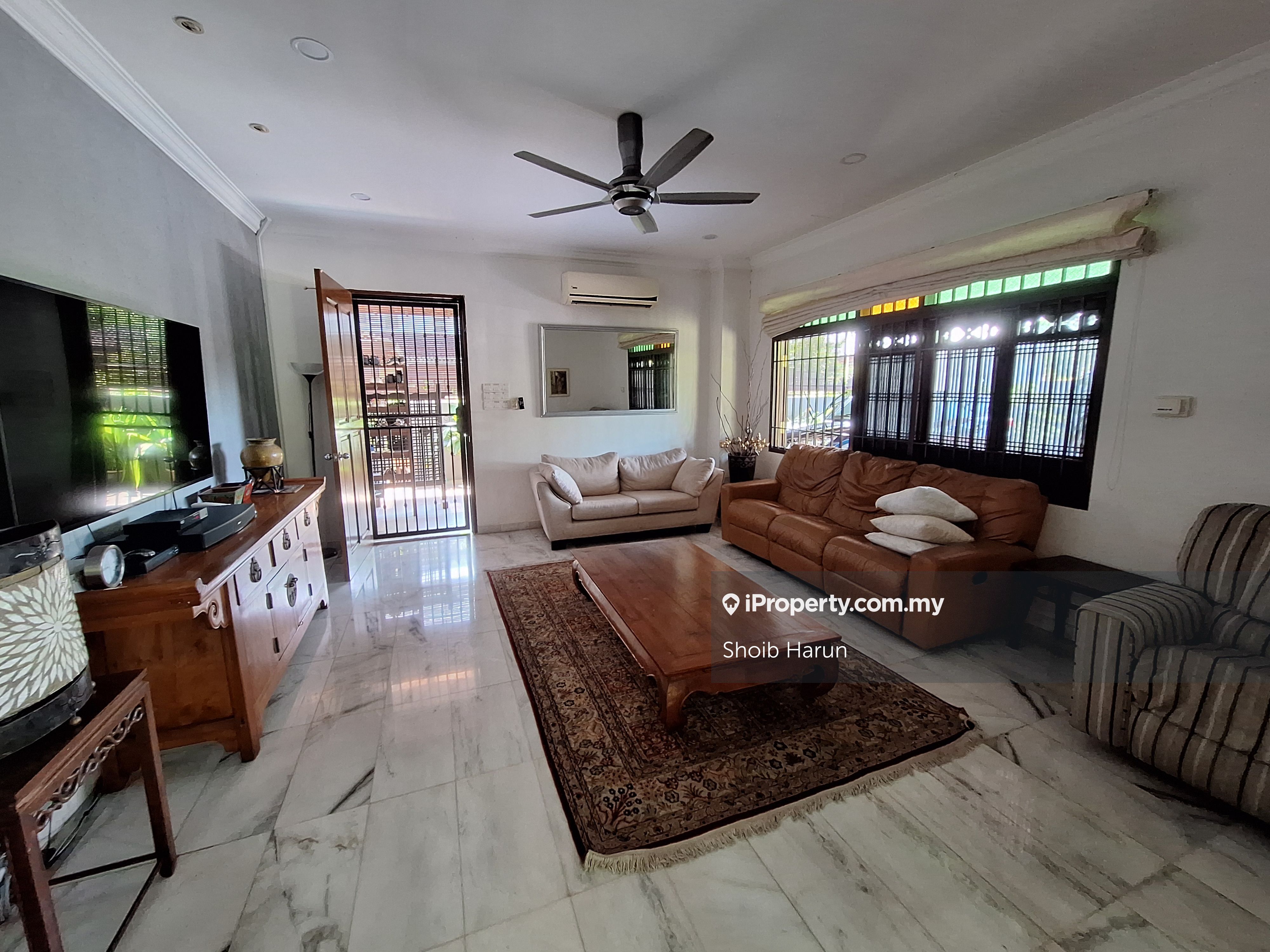 Bungalow Sek 17, Shah Alam Intermediate Bungalow 6+1 bedrooms for sale