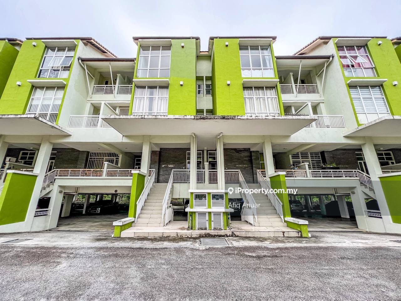 Mutiara Tropicana, Petaling Jaya Intermediate Townhouse 4 bedrooms for