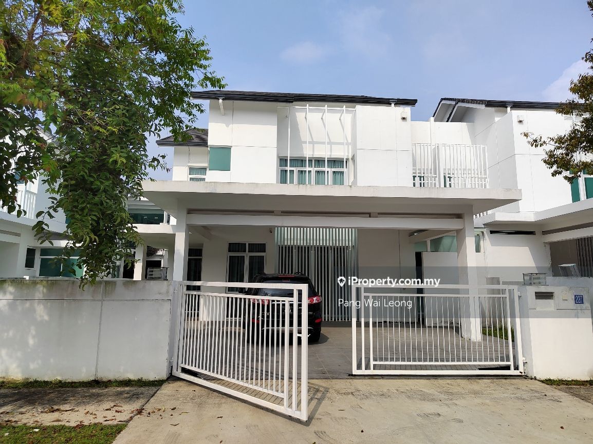Double Storey SemiDetached House, Resort Homes, Bandar Sri Sendayan