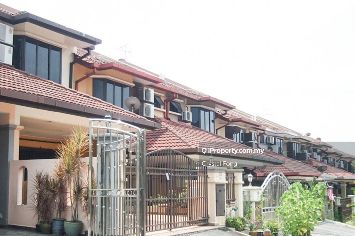 Petaling Jaya, Kota Damansara 2sty Terrace/Link House 4 bedrooms for
