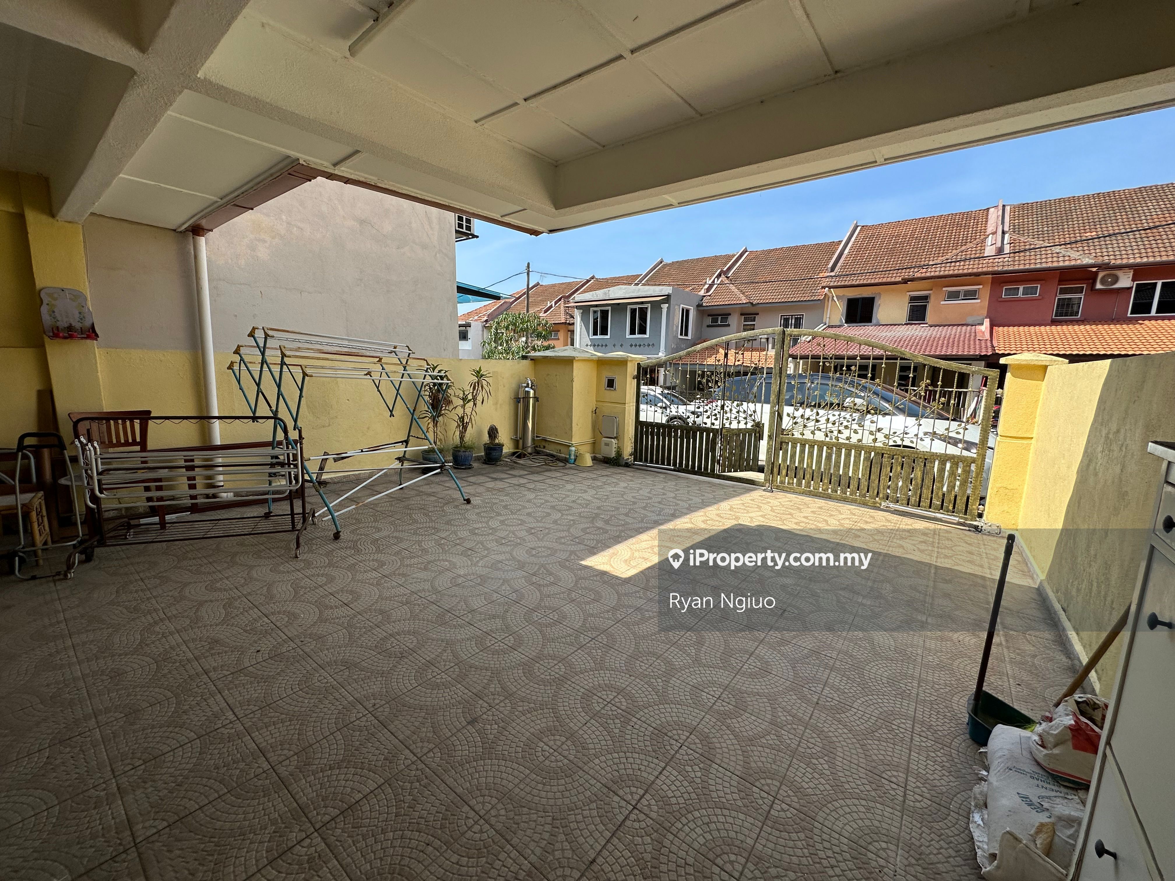 Double Storey House, Jalan Bentara, Bandar Mahkota Cheras for sale