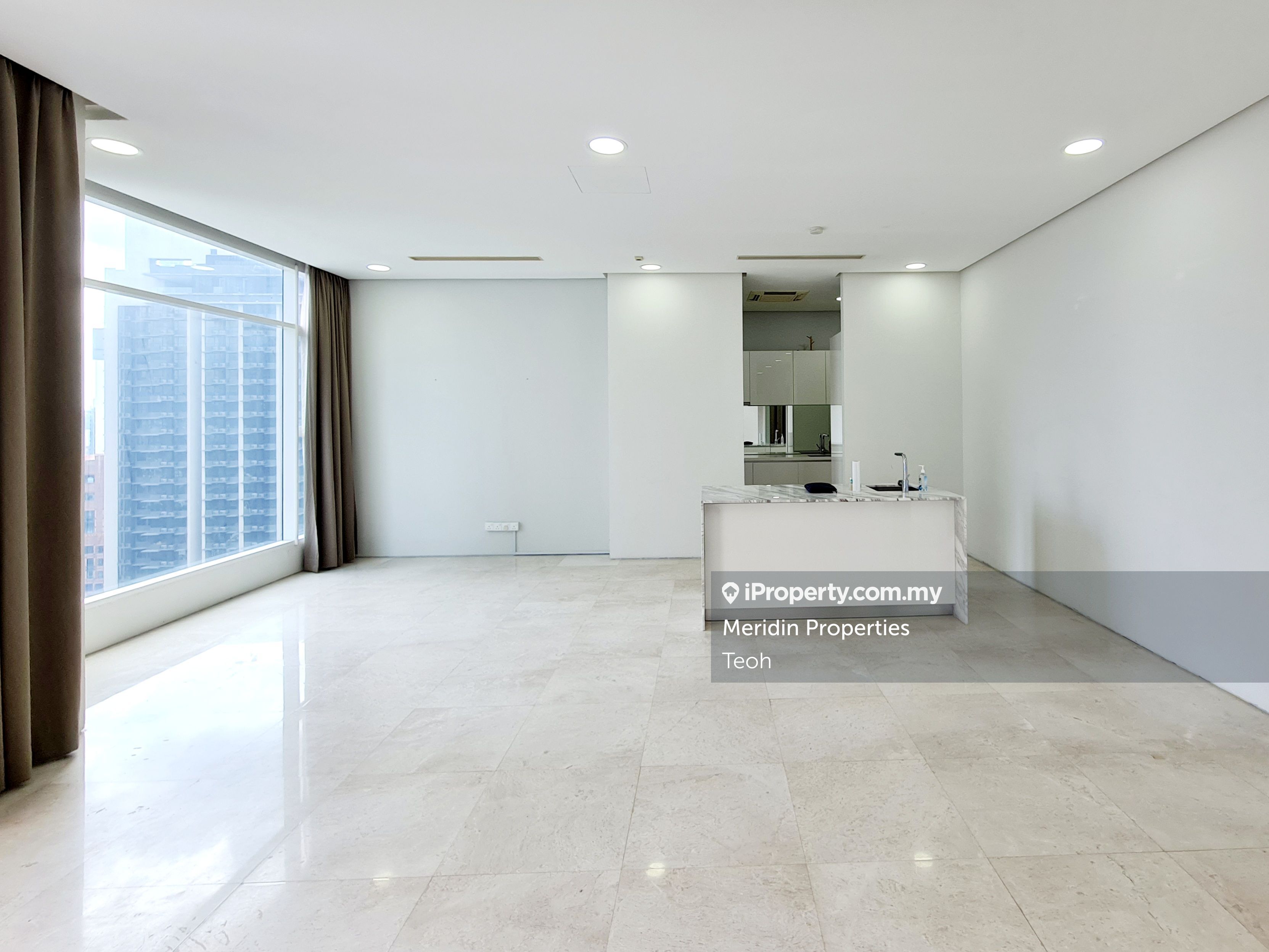 Quadro Residences Serviced Residence 3+1 bedrooms for rent in KLCC