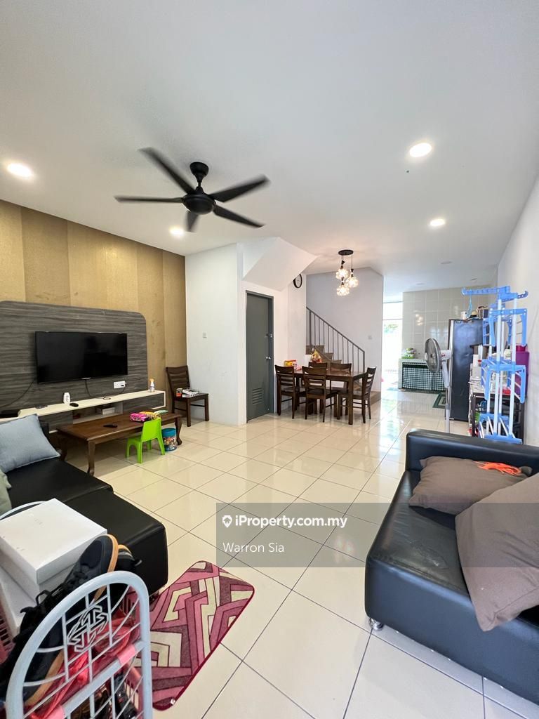 Oxford Park Avenue Townhouse, Kuching Townhouse 3 bedrooms for rent ...