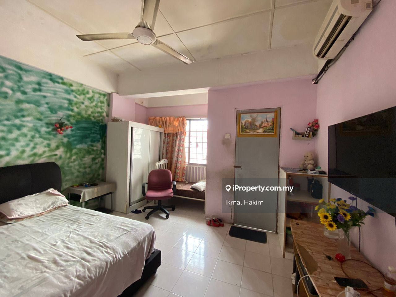Pangsapuri Perdana Villa Apartment 3 bedrooms for sale in Klang, Selangor
