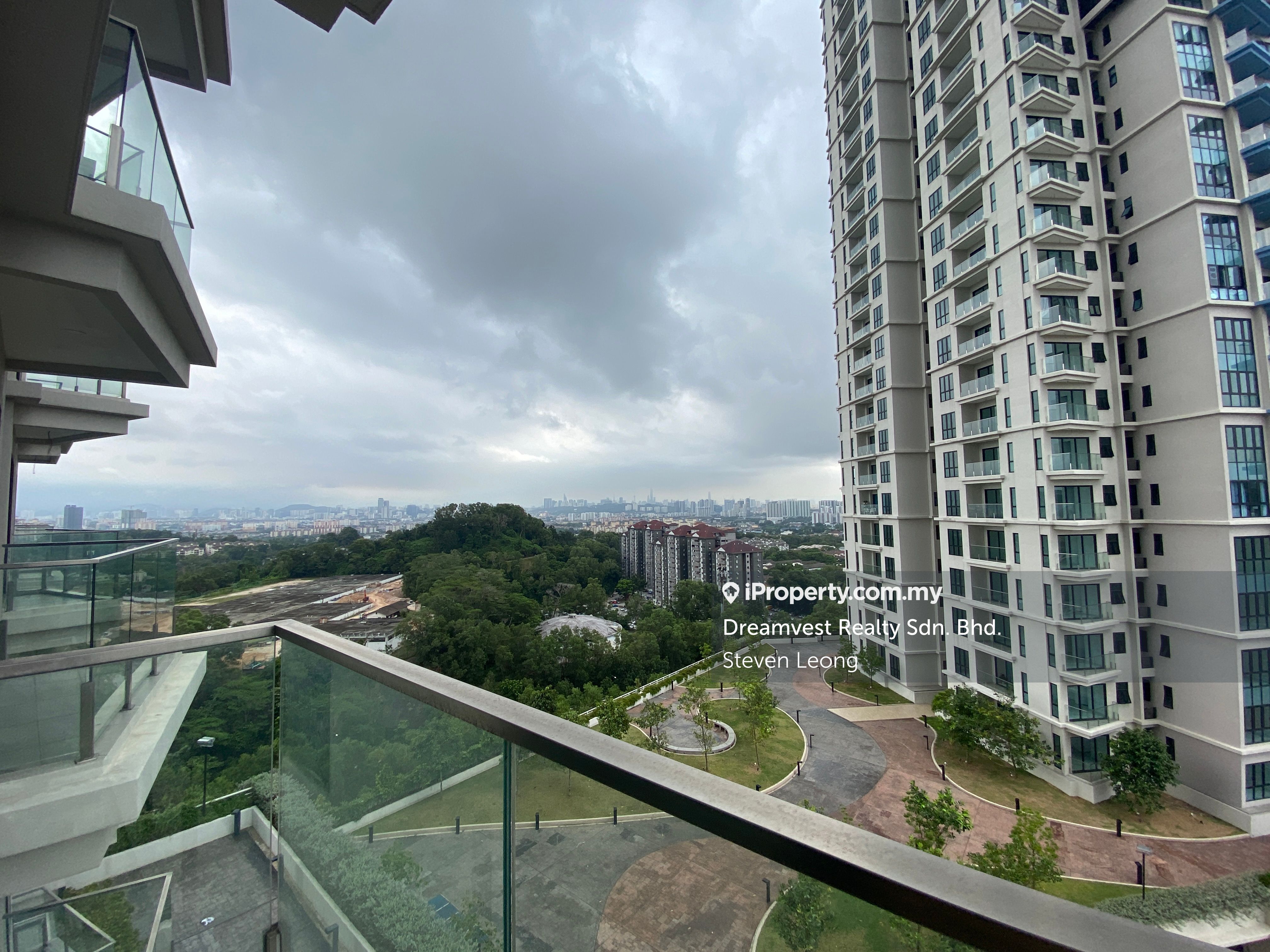 Sky Condominium Skyz Residence Corner Lot Condominium 3 1 Bedrooms For Sale In Puchong Selangor Iproperty Com My