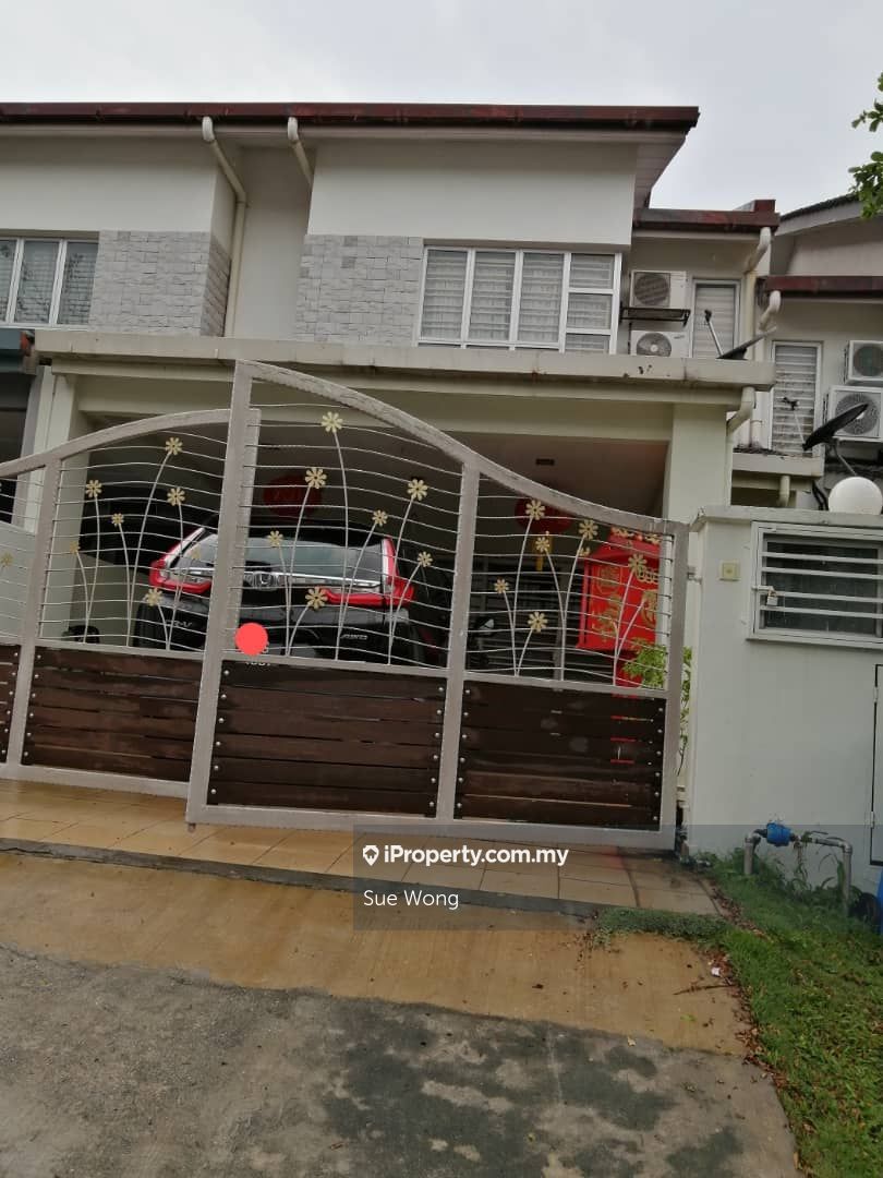 Bandar Nusa Rhu, Shah Alam Intermediate 2sty Terrace/Link House 3+1