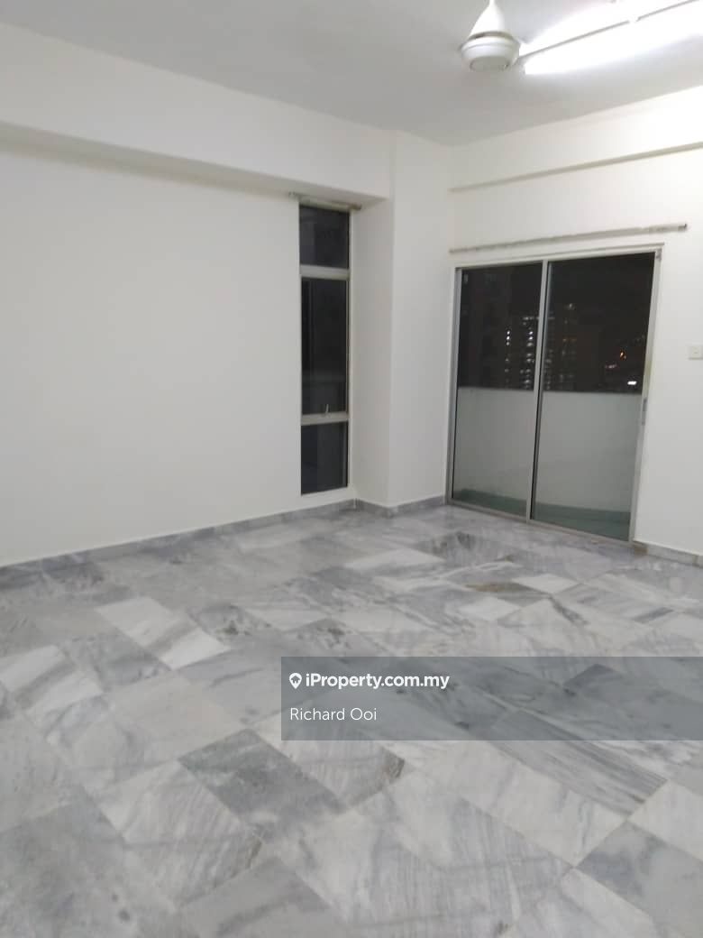 Ridzuan Condominium Intermediate Condominium 3 bedrooms for rent in
