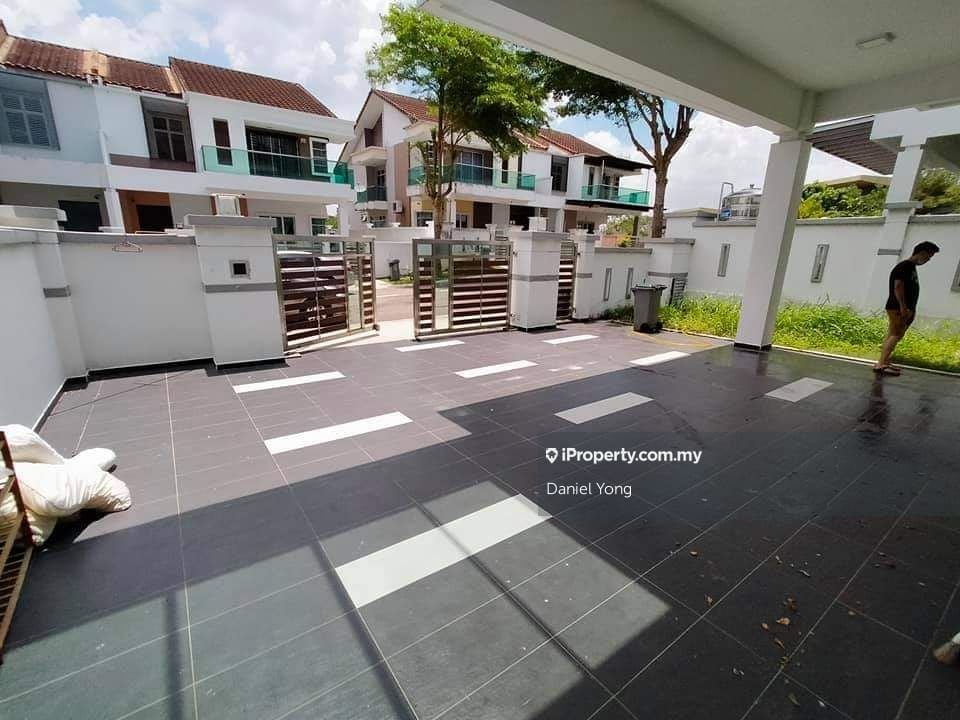 Taman Kempas utama double storey semi, Johor Bahru Intermediate Semi ...