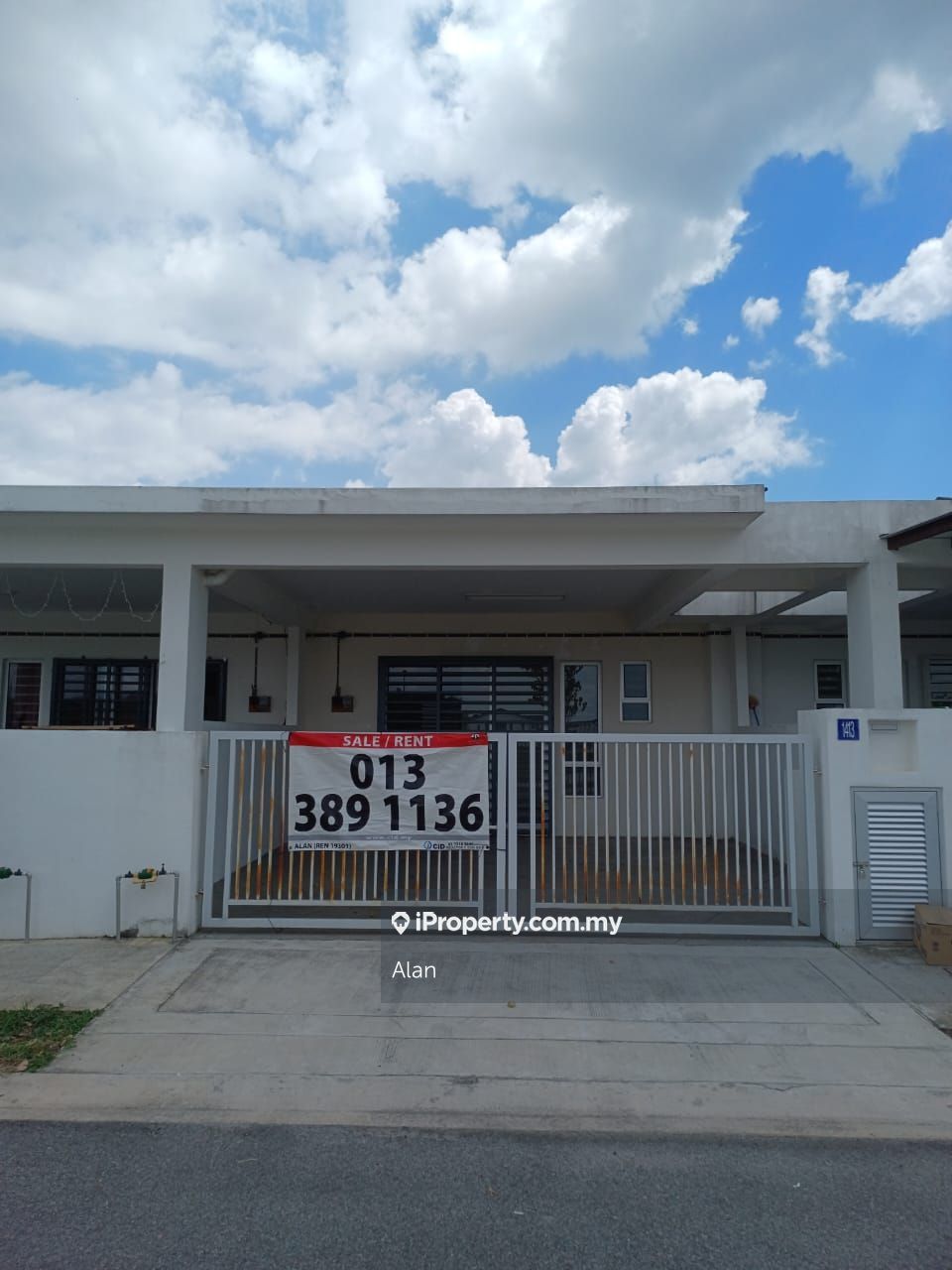 taman tiara sendayan, Bandar Sri Sendayan Intermediate 1sty Terrace