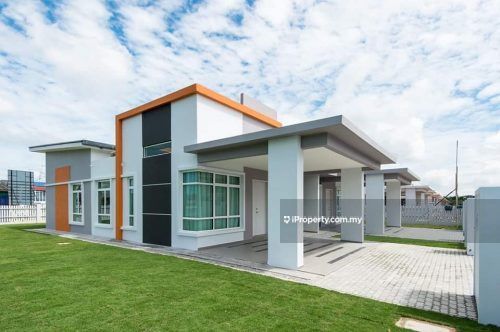 Semi D Seremban -Single Storey Semi D Gated Gurded, Seremban