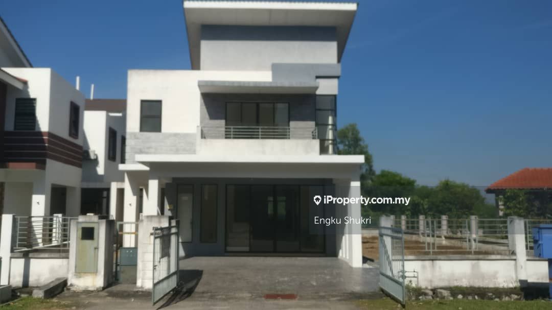 Bukit Saujana Sungai Buloh Corner Lot Bungalow 5 Bilik Tidur Untuk Dijual Iproperty Com My