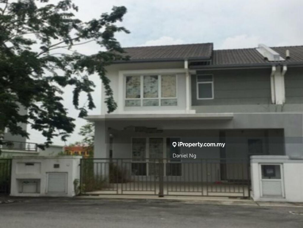 Taman Meranti Aman, Puchong Semi-detached House 5+1 Bedrooms For Sale 