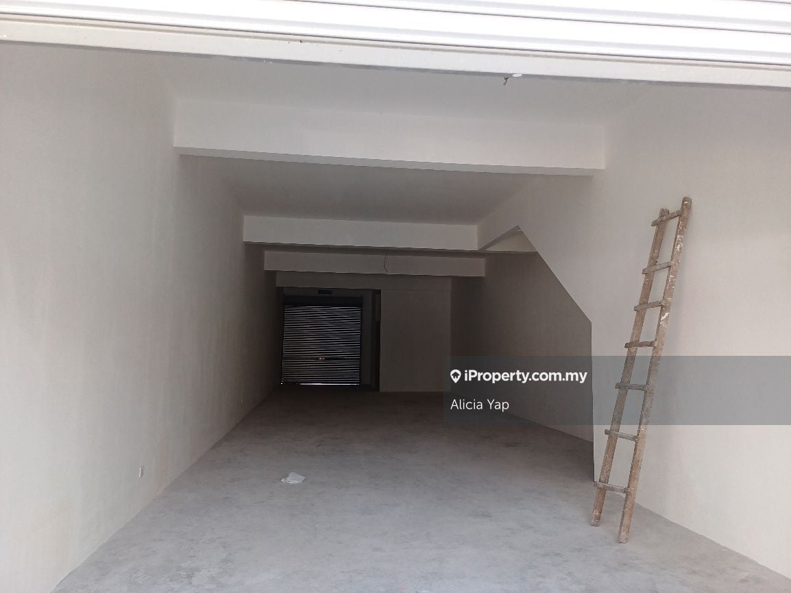 RM4,800 Ground Floor shop for rent in Selangor, Rimbayu, Telok Panglima