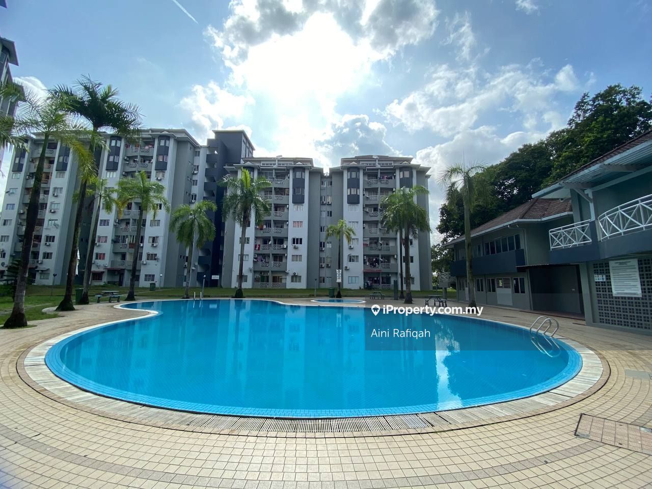 Pelangi Court Apartment 3 bedrooms for sale in Klang, Selangor