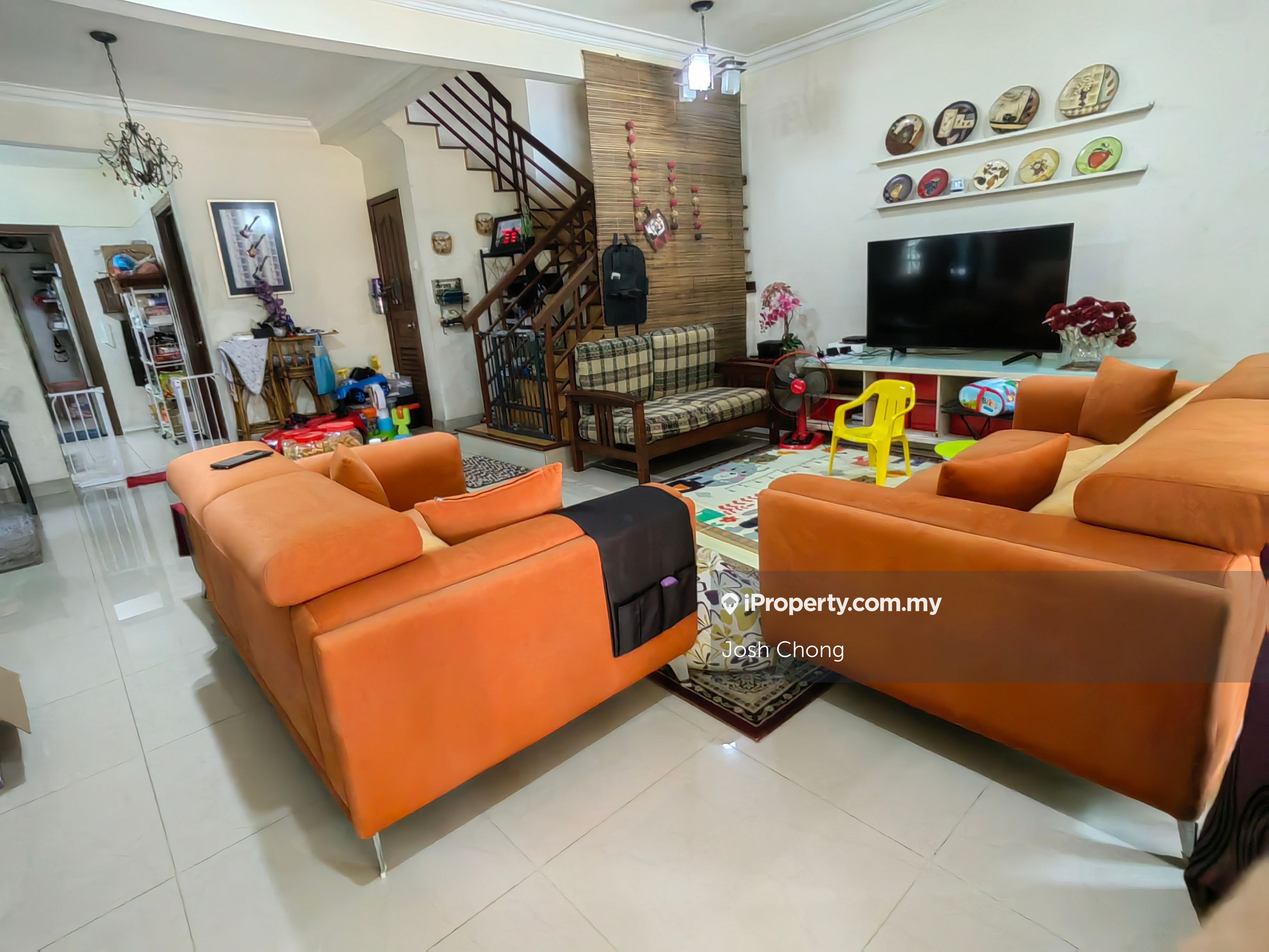 Putra Bistari, Section 2/3, Subang Jaya, Putra Heights Corner lot 2sty