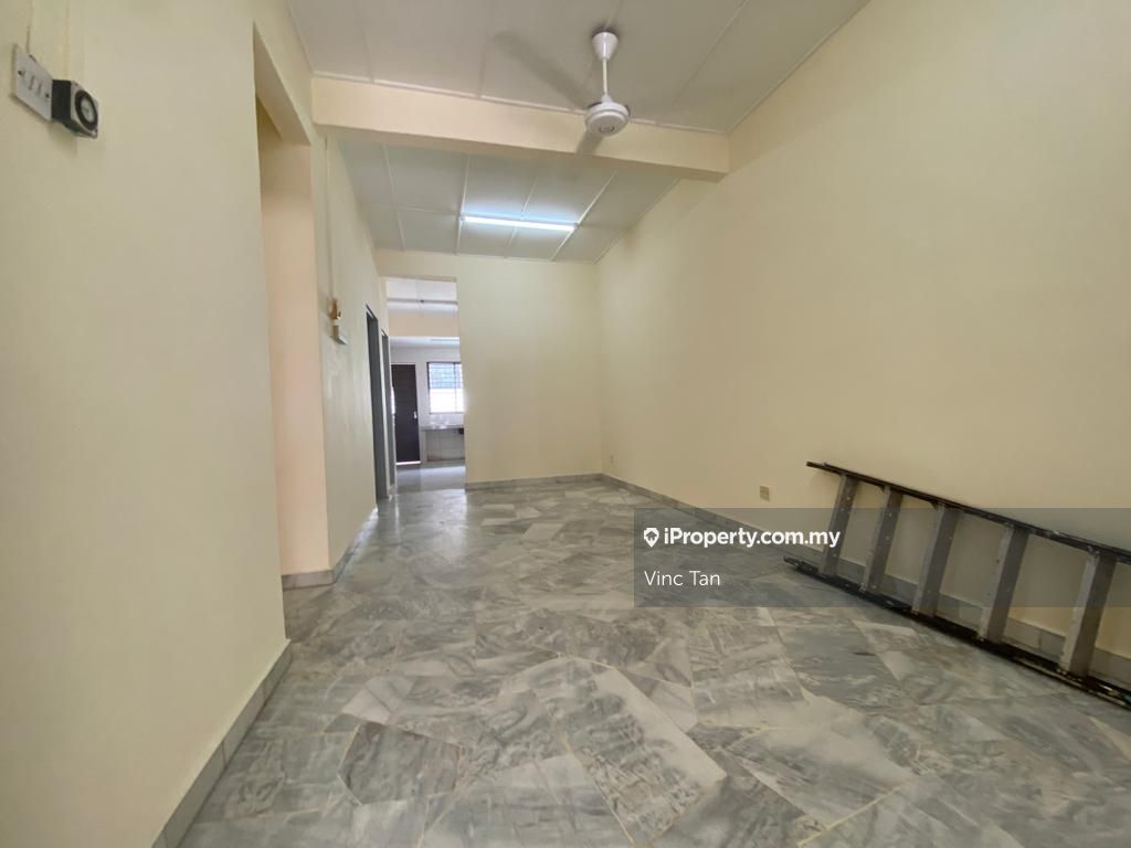 RENOVATED 1 Storey Cheng Perdana , Cheng