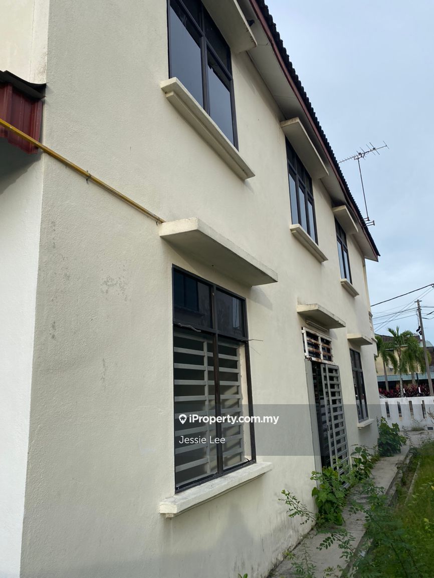 Mak Mandin Intermediate Semidetached House 5 bedrooms for rent