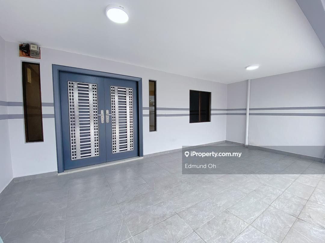 Taman Bukit Mewah, Johor Bahru Intermediate 1sty Terrace/Link House 4