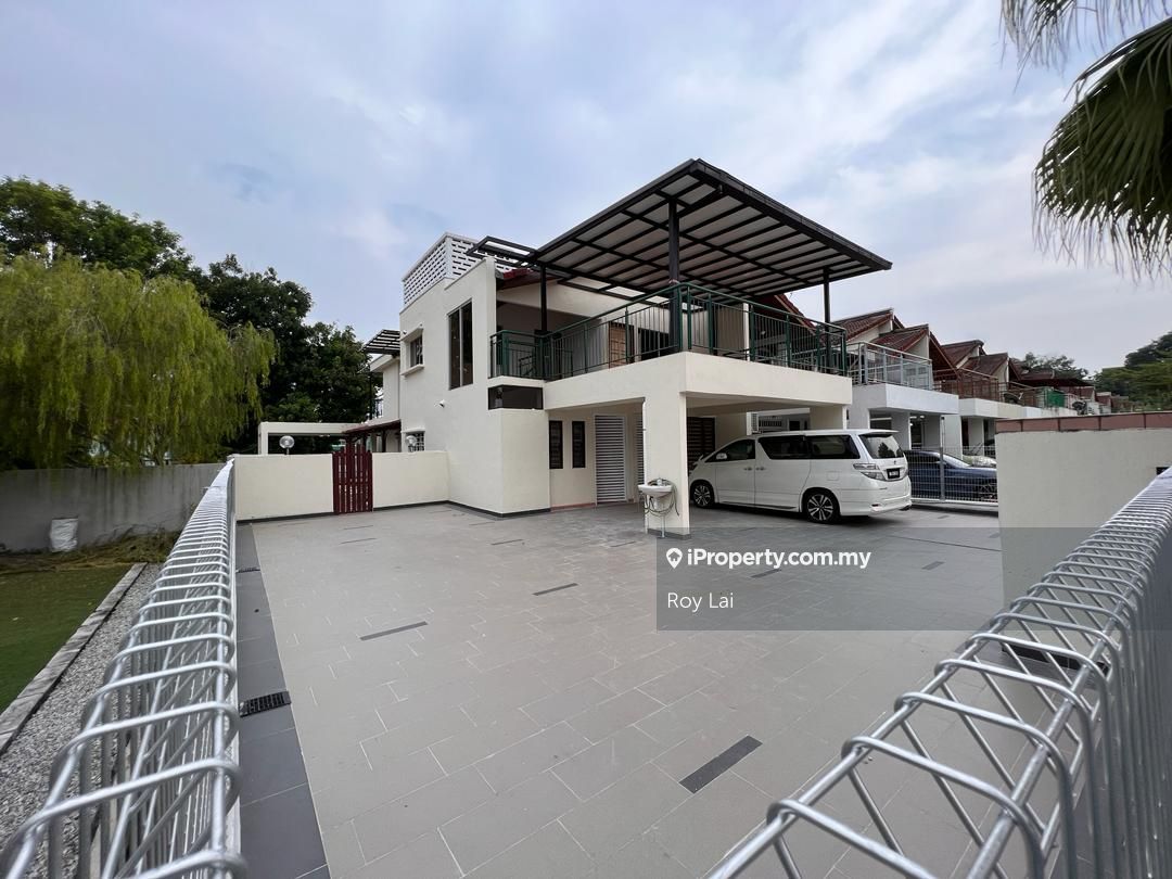 Taman Equine Park Landed single stoery RENT, Seri Kembangan Corner lot