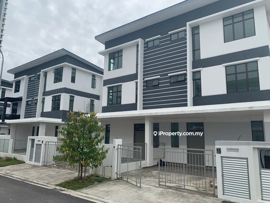 Taman Mutiara Mas Skudai Skudai Intermediate Cluster House 4 Bedrooms For Sale Iproperty Com My