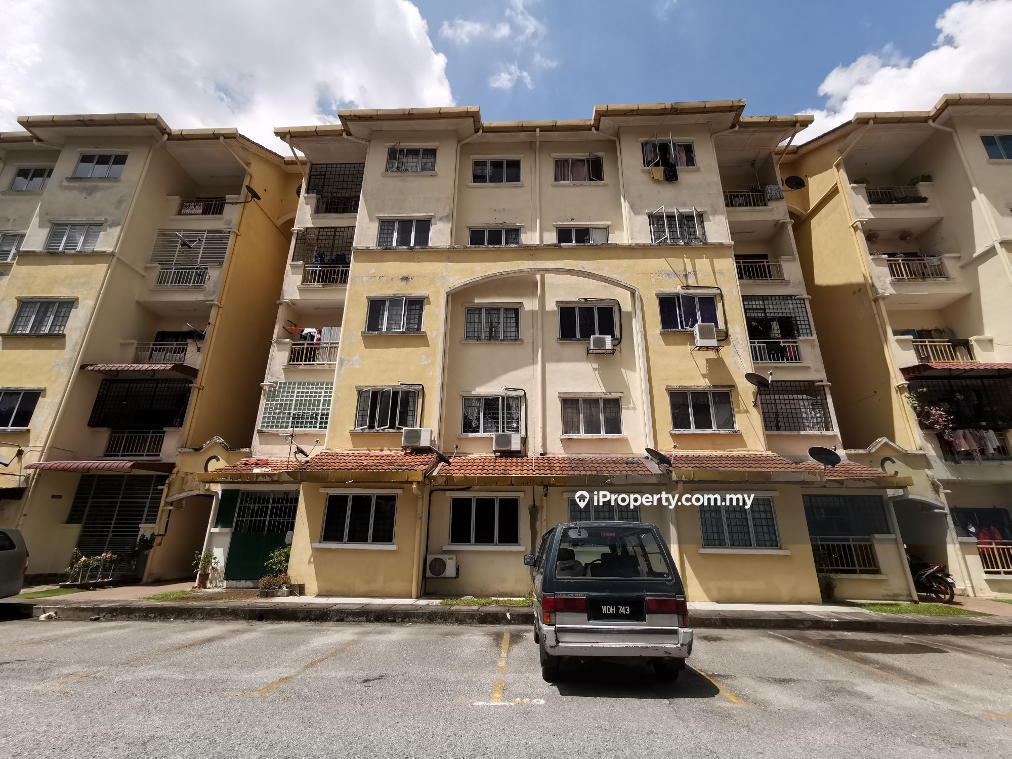 Tidak Lagi Tersedia Pangsapuri Seri Jati Puchong Hartamas Untuk Dijual Jalan Bakawali Off Jalan Puchong Taman Puchong Hartamas Puchong Puchong Selangor Rumah Flat Dari Harga Rm 120 000 Propertyguru Malaysia