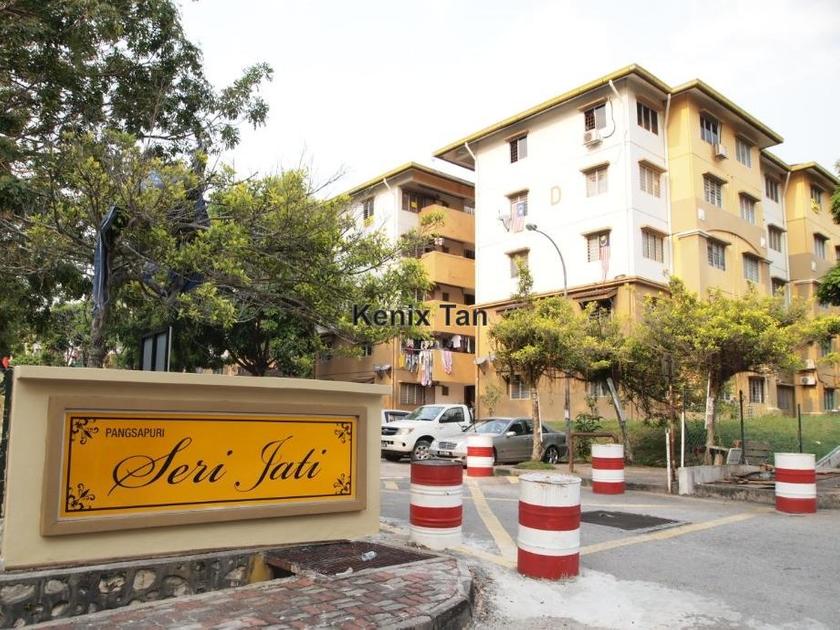 Pangsapuri Seri Jati Intermediate Apartment 3 Bedrooms For Sale In Puchong Selangor Iproperty Com My