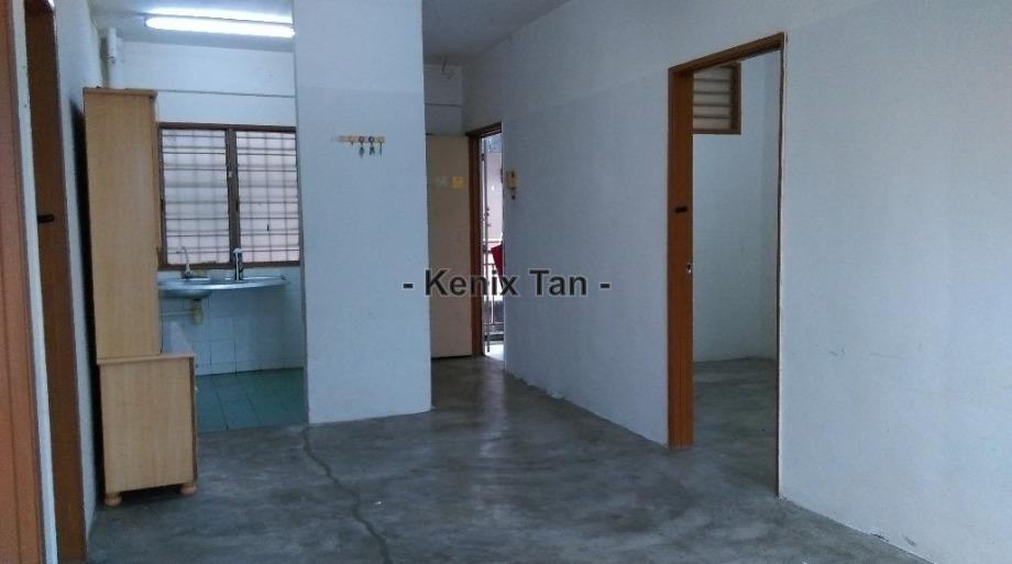 Seri Damai Intermediate Apartment 3 Bedrooms For Sale In Puchong Selangor Iproperty Com My