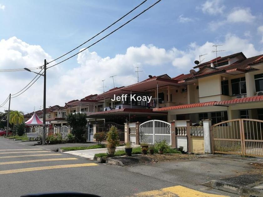 Taman Sri Aman Sungai Bakap 2 Sty Terrace Link House 4 Bedrooms For Sale Iproperty Com My