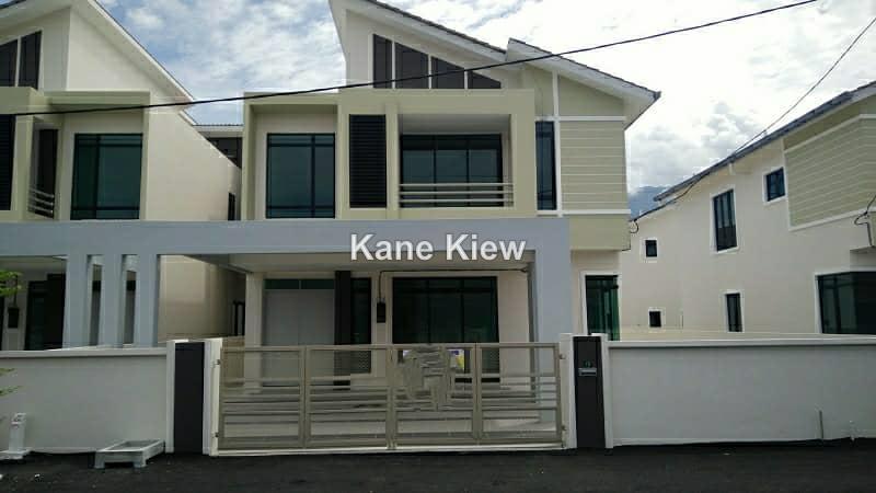Taman Perak Permai Kampar Corner Lot Semi Detached House 5 Bedrooms For Sale Iproperty Com My
