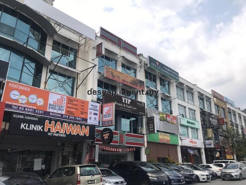 4sty Puchong Bandar Puteri Office Shop Opp Giants Jalan Puteri 2 Puchong Intermediate Shop Office 6 Bedrooms For Sale Iproperty Com My