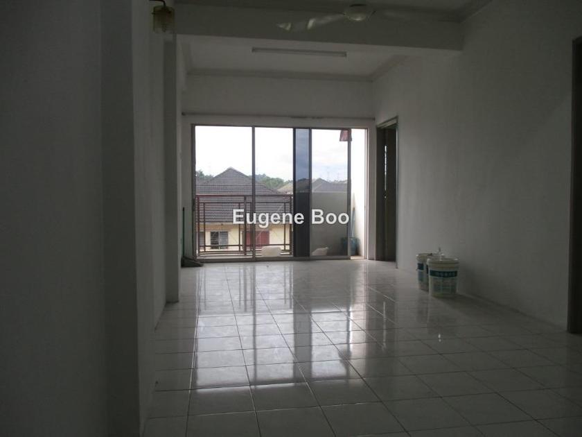Putra Ria Apartment Intermediate Apartment 3 Bedrooms For Sale In Seri Kembangan Selangor Iproperty Com My
