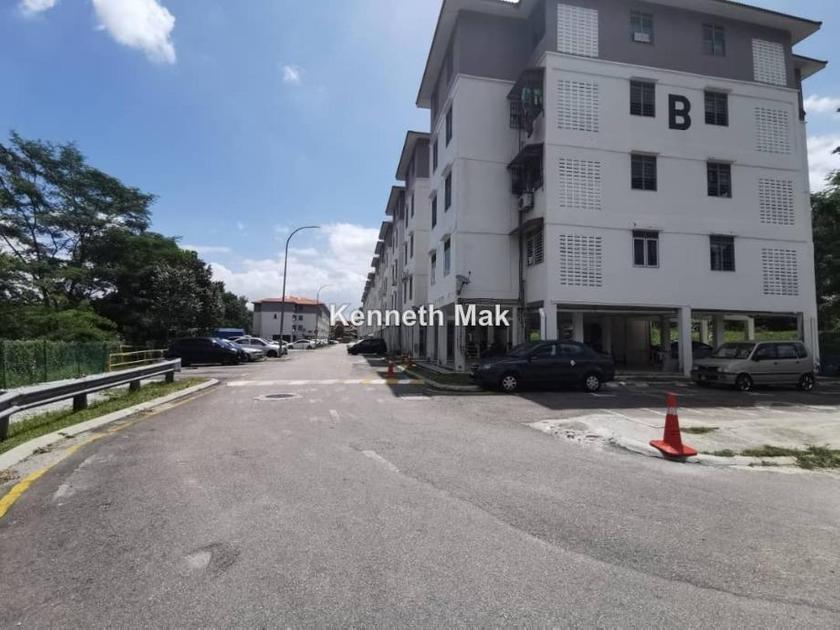 Pangsapuri Seri Baiduri Apartment 3 Bedrooms For Sale In Perling Johor Iproperty Com My