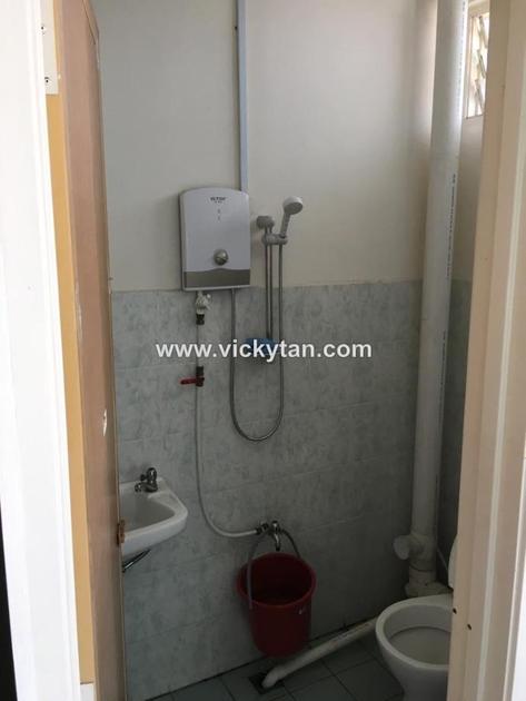 Taman Iping Batu Maung Intermediate Office For Sale Iproperty Com My